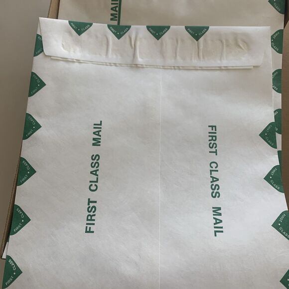 Tyvek USPS First Class Mailer, 10 x 13, White, 100 pcs, peel and seal - Picture 3 of 3